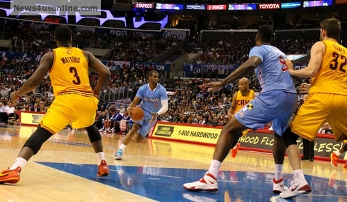 Doing his thing: Chris Paul (3) scored 16 points and handed out 15 assists against Cleveland in the Clippers; 102-80 win at STAPLES Center. Photo: Dennis J. Freeman/News4usonline.com