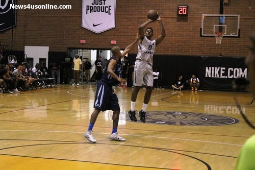Los Angeles Lakers shooting guard/forward Nick Young connects for 2 of his 26 points in Drew League action on Sunday, July 27. Photo Credit: Dennis J. Freeman/News4usonlince.com