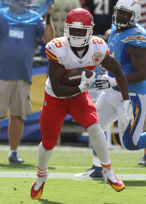 Kansas City Chiefs running back Jamaal Charles rushes for 95 yards against the San Diego Chargers in an AFC West battle. Photo Credit: Kevin Reece/News4usonline.com