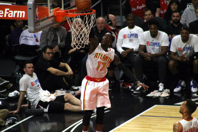 Dennis Schroder goes in for two of his 16 points against the Los Angeles Clippers on Saturday, March 5, 2016. Photo by Dennis J. Freeman/News4usonline.com
