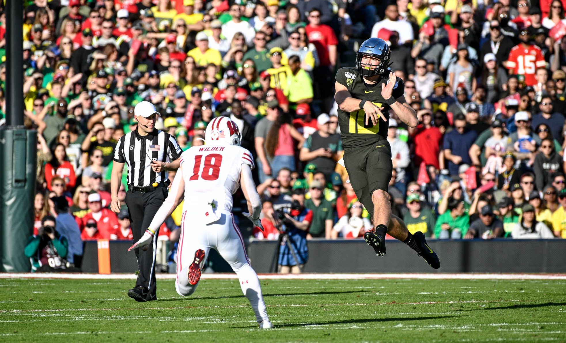 Rose Bowl: Oregon, Justin Herbert show progress in win over