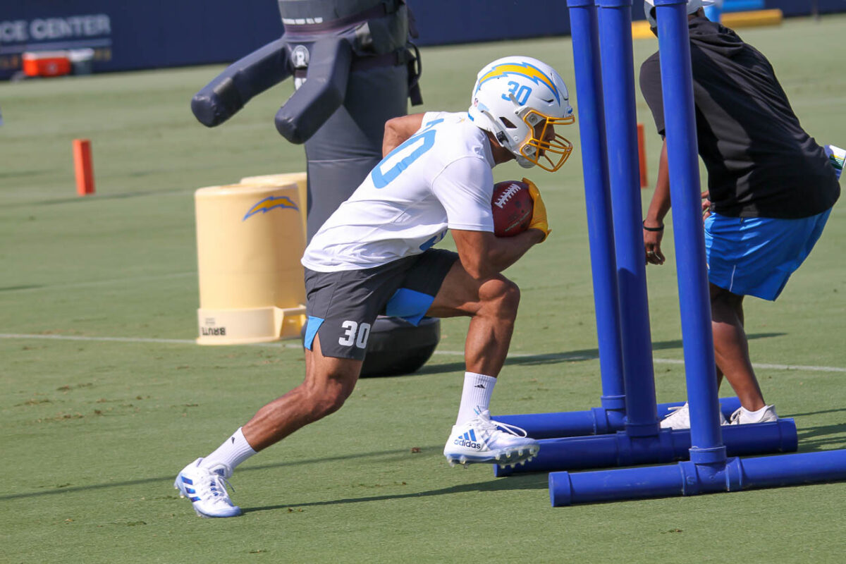 Chargers running back Austin Ekeler in minicamp practice 