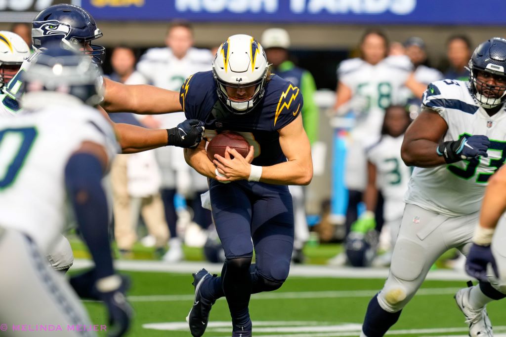 Seattle Seahawks defeat the Los Angeles Chargers
