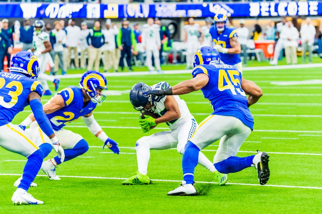 Bobby Wagner dominates, but Seahawks prevail – News4usonline