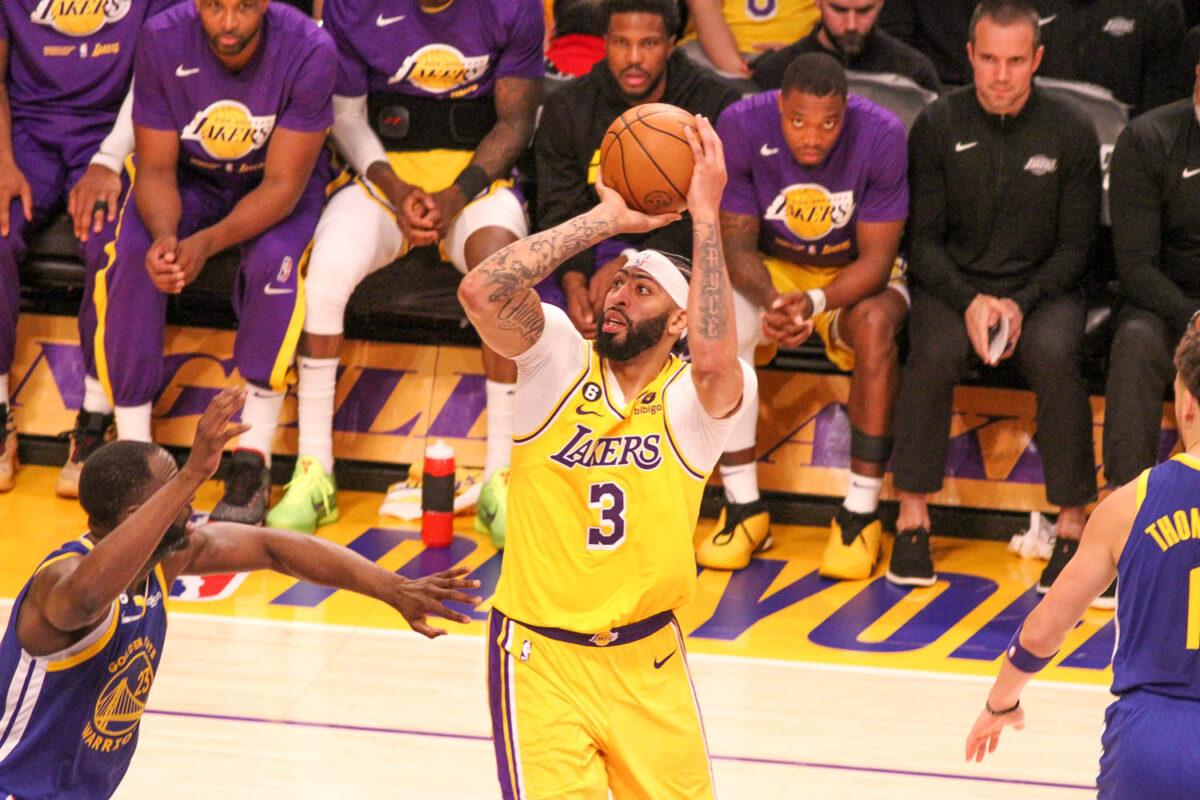 Lakers' Quest for Gold Ends, Nuggets Prevail